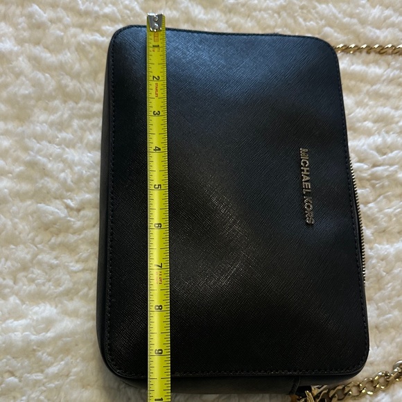 Michael Kors jet set Crossbody Bag - Picture 8 of 9